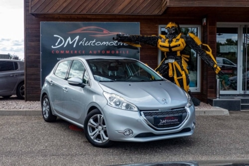 Peugeot 208 1.4 VTI 95 Allure 5 Portes 7990 euros